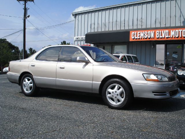 Lexus ES 300 1994 photo 1