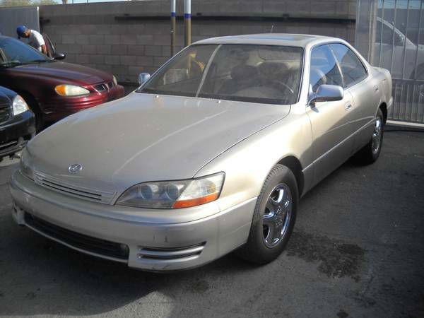 Lexus ES 300 1994 photo 1