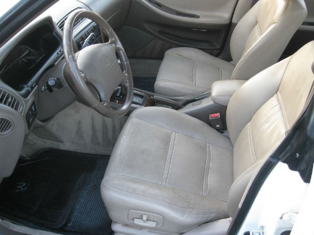 Lexus ES 300 1995 photo 12