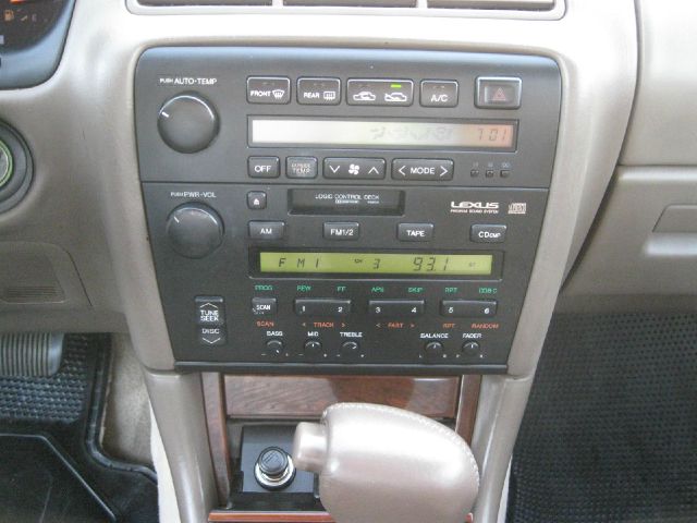 Lexus ES 300 1995 photo 2