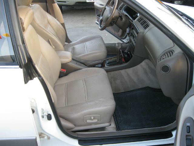 Lexus ES 300 1995 photo 3