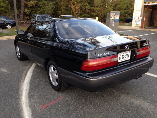 Lexus ES 300 1995 photo 2