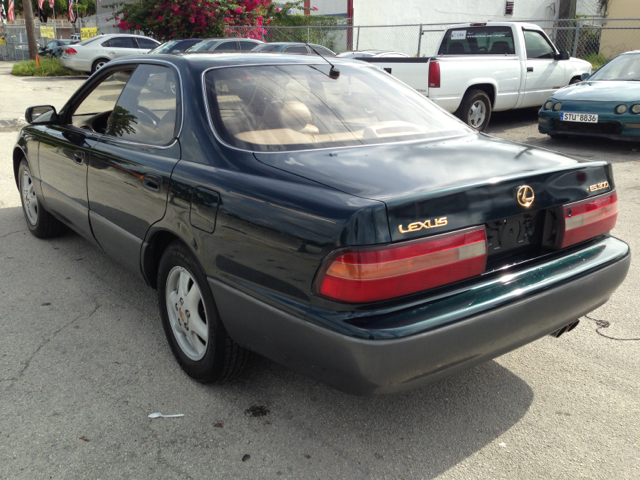 Lexus ES 300 1995 photo 2