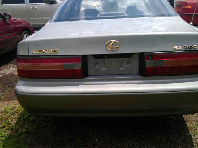 Lexus ES 300 1995 photo 1