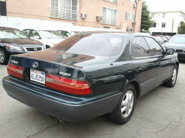 Lexus ES 300 1995 photo 15