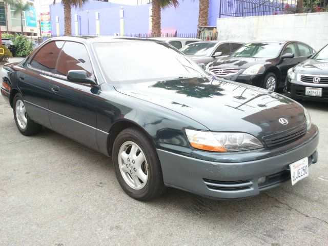 Lexus ES 300 1995 photo 4