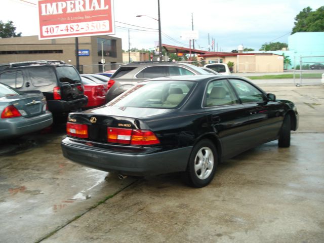 Lexus ES 300 1997 photo 1