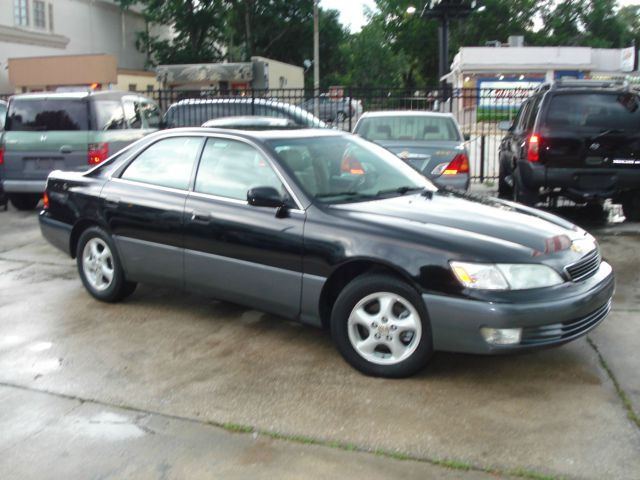 Lexus ES 300 1997 photo 21