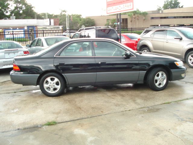 Lexus ES 300 1997 photo 22