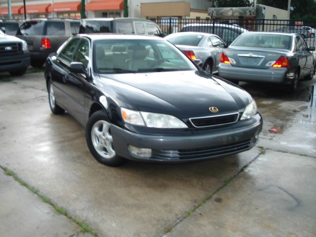 Lexus ES 300 1997 photo 4