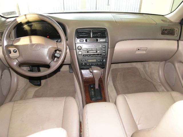 Lexus ES 300 1997 photo 1