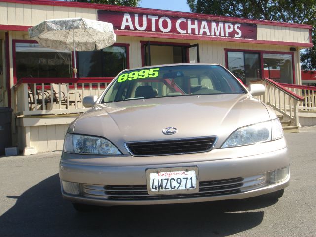 Lexus ES 300 1997 photo 6