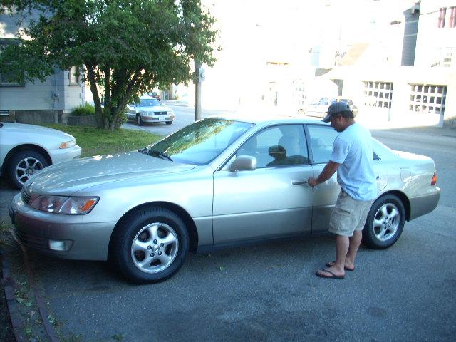 Lexus ES 300 1997 photo 1