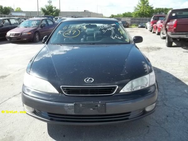 Lexus ES 300 1997 photo 1