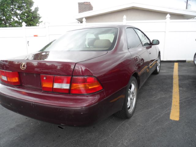 Lexus ES 300 1997 photo 7