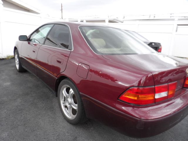 Lexus ES 300 1997 photo 8