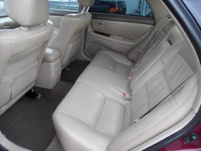 Lexus ES 300 1997 photo 9