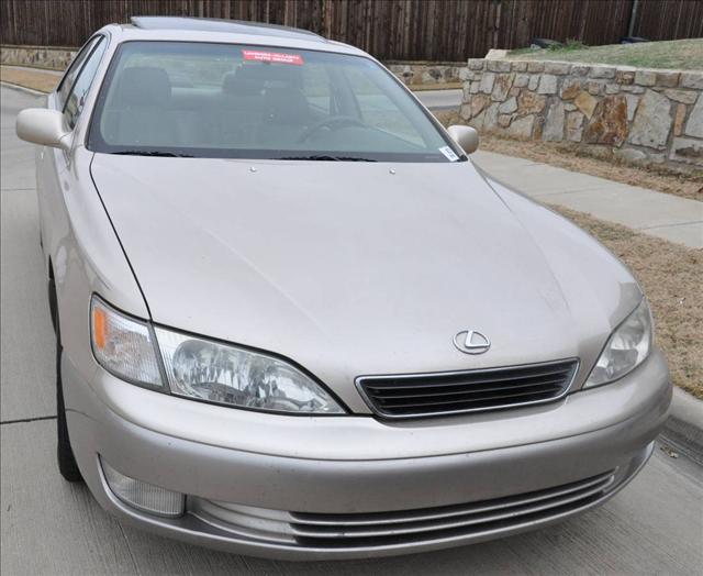 Lexus ES 300 1997 photo 5