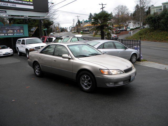 Lexus ES 300 1997 photo 3