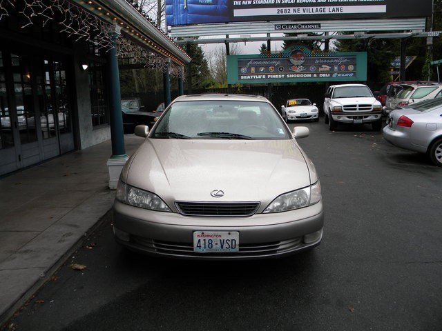 Lexus ES 300 1997 photo 4