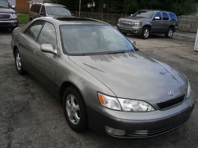 Lexus ES 300 1997 photo 1