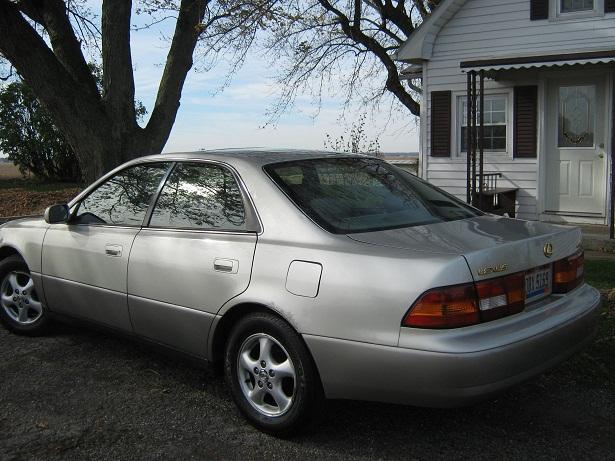 Lexus ES 300 1998 photo 3