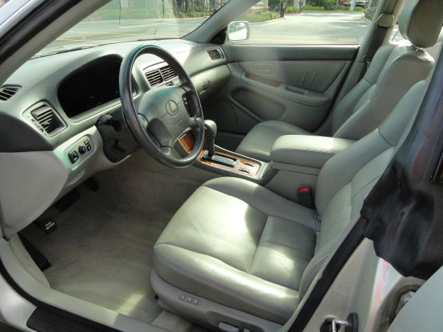 Lexus ES 300 1998 photo 9