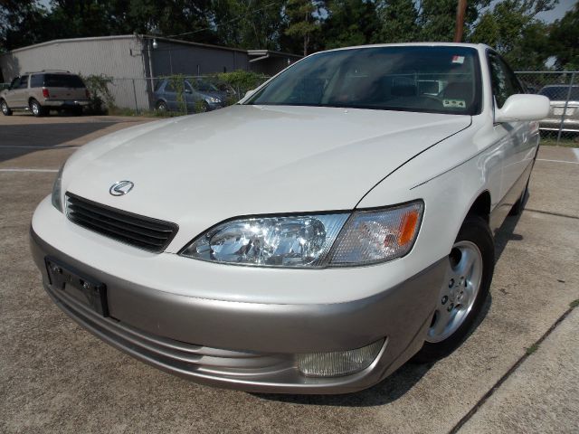 Lexus ES 300 1998 photo 4