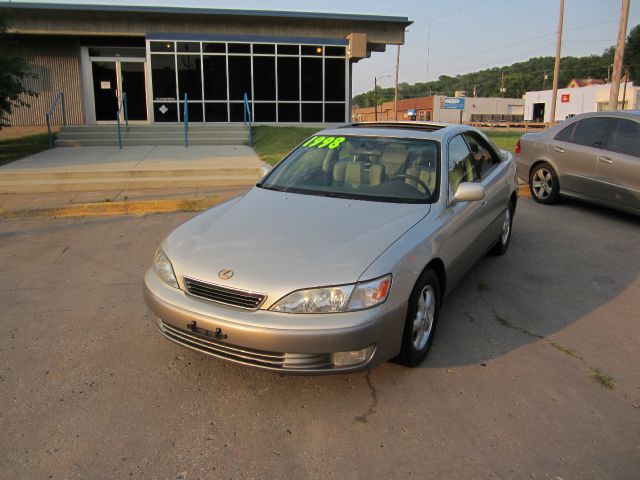 Lexus ES 300 1998 photo 3