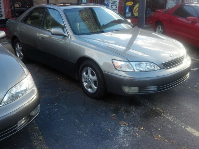 Lexus ES 300 1998 photo 3