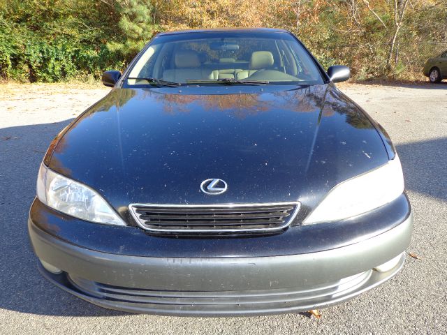 Lexus ES 300 1998 photo 2