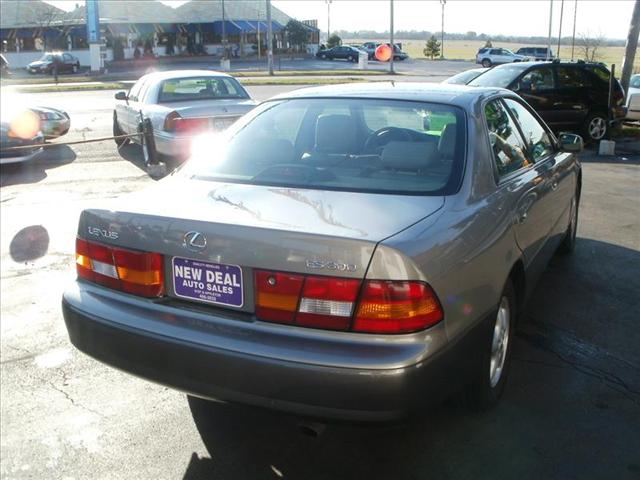 Lexus ES 300 1999 photo 3