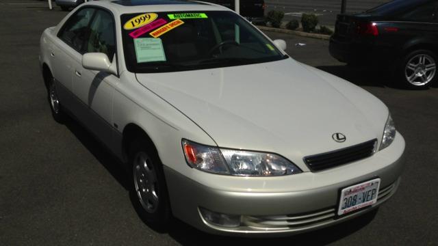 Lexus ES 300 1999 photo 9