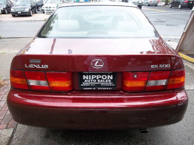 Lexus ES 300 1999 photo 1