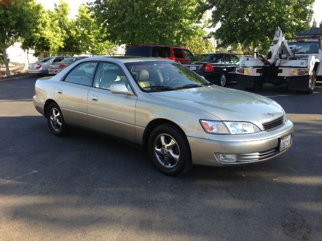 Lexus ES 300 1999 photo 8