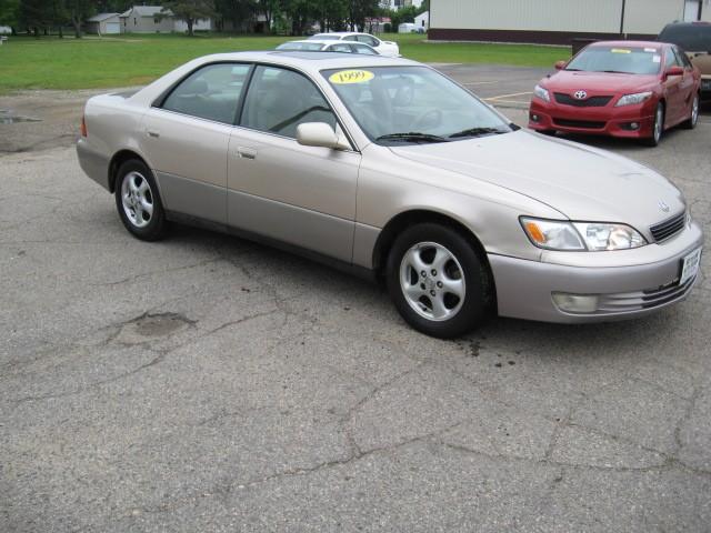 Lexus ES 300 1999 photo 3