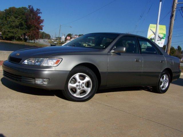 Lexus ES 300 1999 photo 1