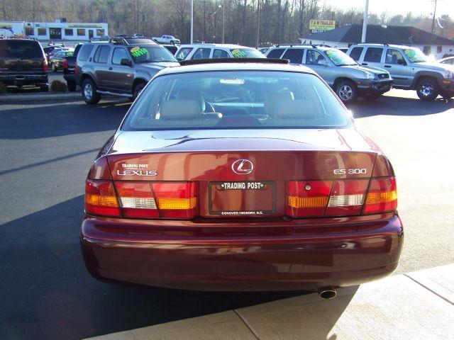 Lexus ES 300 1999 photo 4