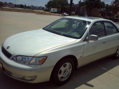 Lexus ES 300 1999 photo 2