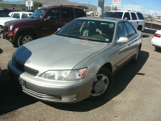 Lexus ES 300 1999 photo 3