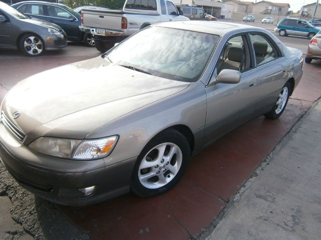 Lexus ES 300 2000 photo 2