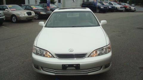 Lexus ES 300 2000 photo 1