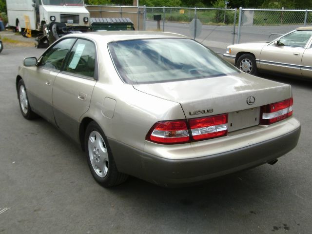 Lexus ES 300 2000 photo 2