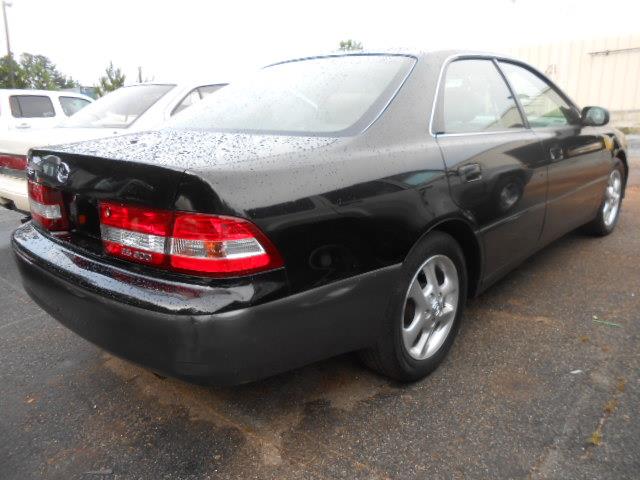 Lexus ES 300 2000 photo 2