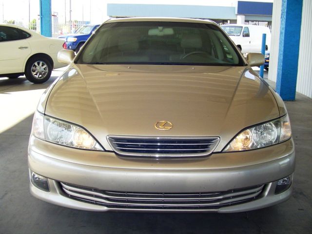 Lexus ES 300 2000 photo 3