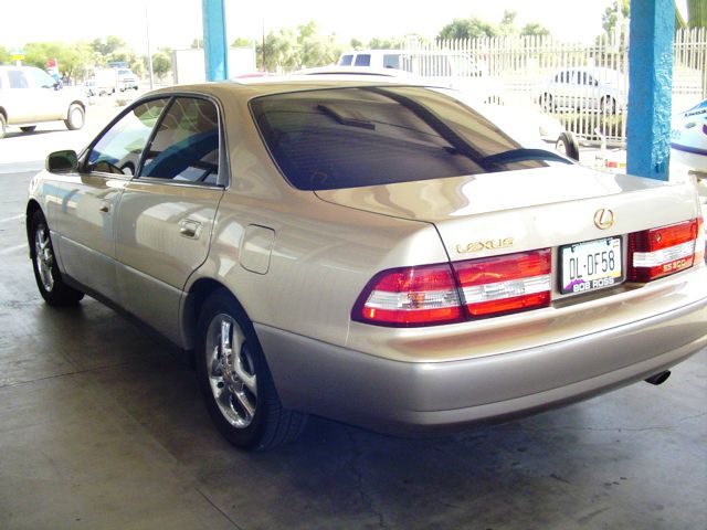 Lexus ES 300 2000 photo 4