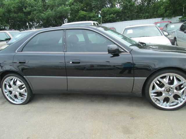 Lexus ES 300 Base Sedan