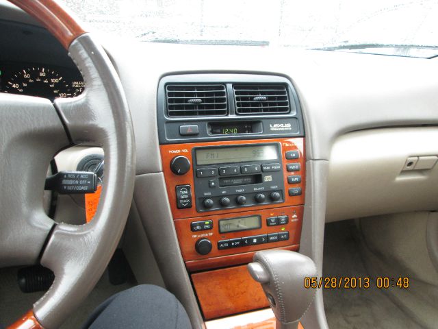 Lexus ES 300 2000 photo 10