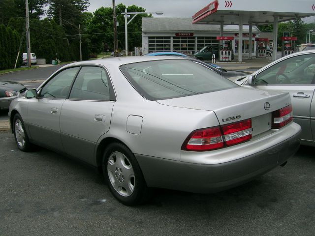 Lexus ES 300 2000 photo 2