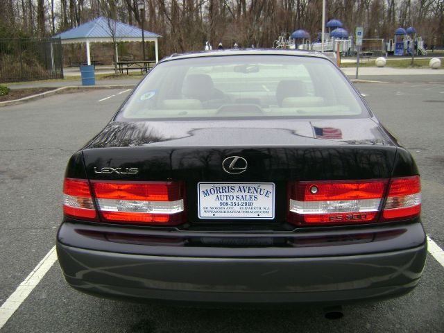 Lexus ES 300 2000 photo 11